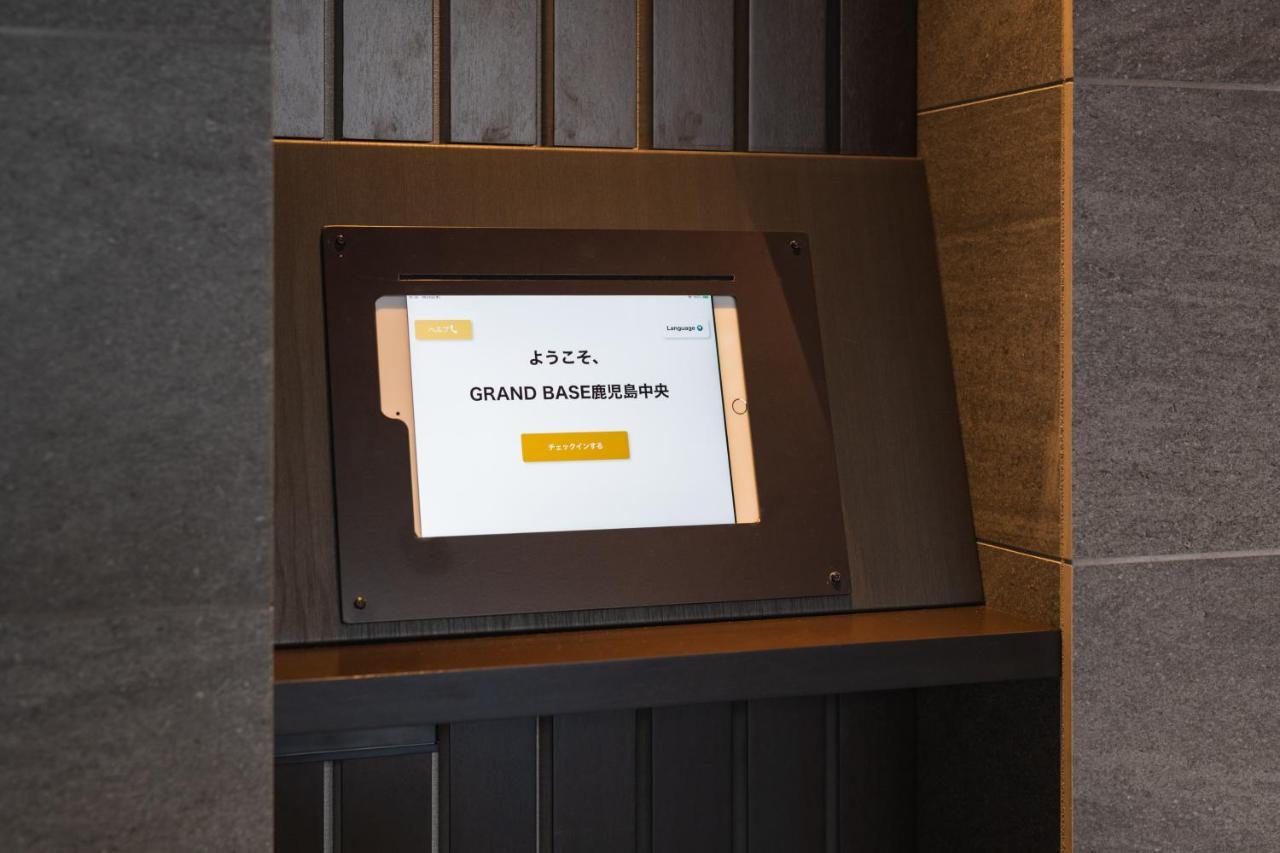 Aparthotel Grand Base Kagoshima Chuo Esterno foto